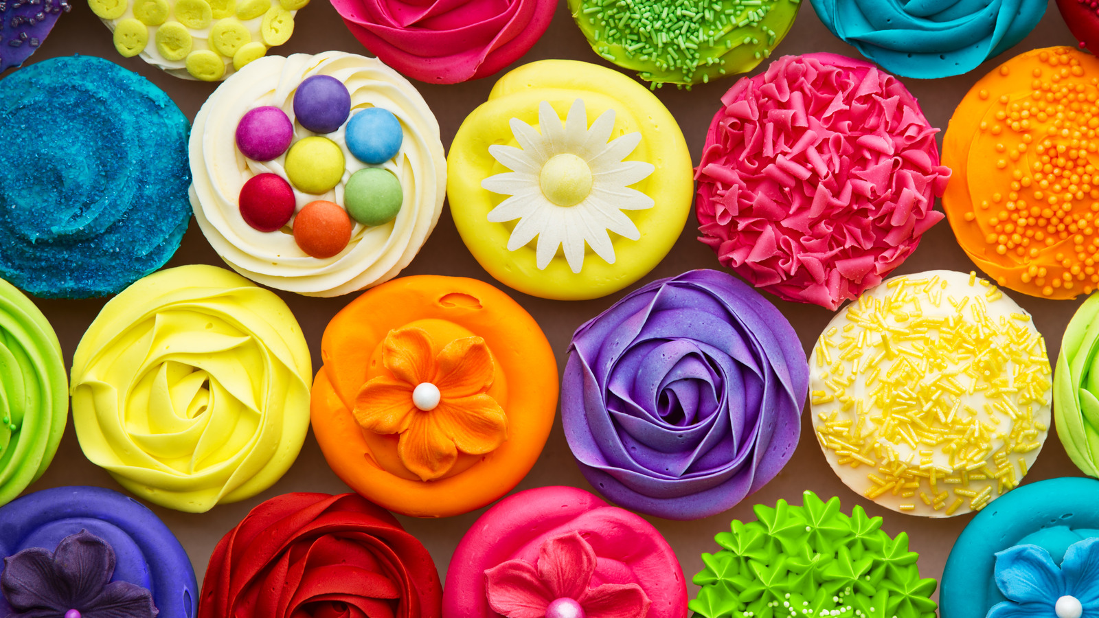 Why You Should Always Use Gel Food Coloring For Vibrant Buttercream