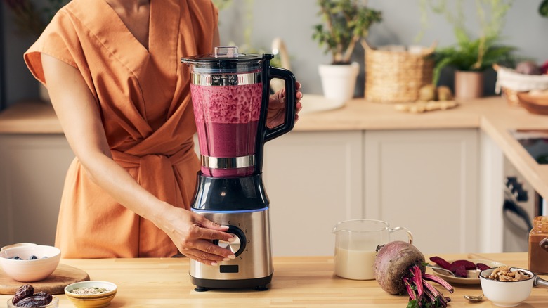 Why You Should Never Mix Hot Liquid In A Blender