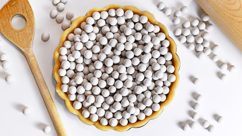 Ceramic beads in pie crust