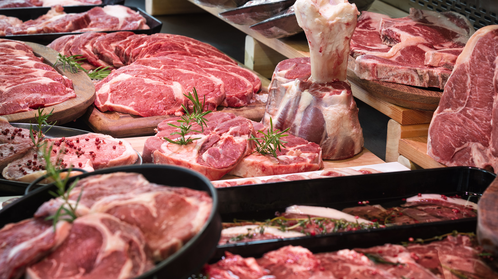 Why You Should Seriously Never Wash Red Meat - Vimarsana News