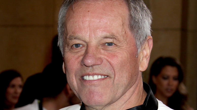 Wolfgang Puck's Top Tip For Not Overdoing Your Seasoning