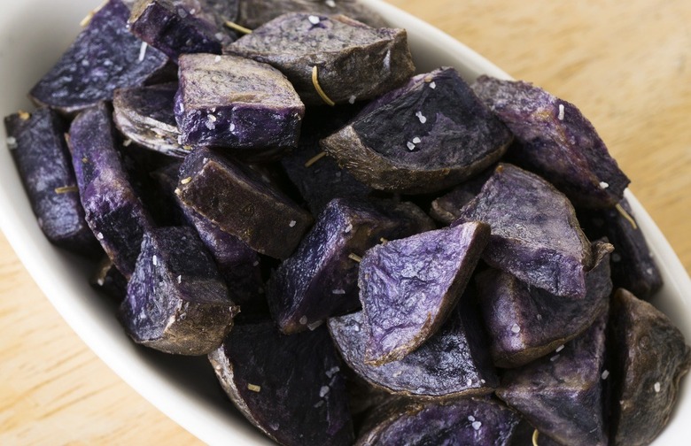 Roasted Purple Potatoes With Red Onion 