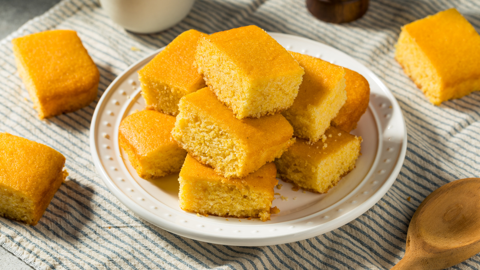 Yes, You Absolutely Can Make Cornbread In Your Air Fryer