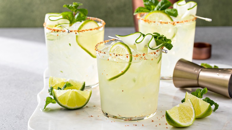 margarita cocktails with salt, lime