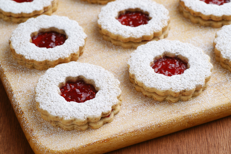 Linzer cookies