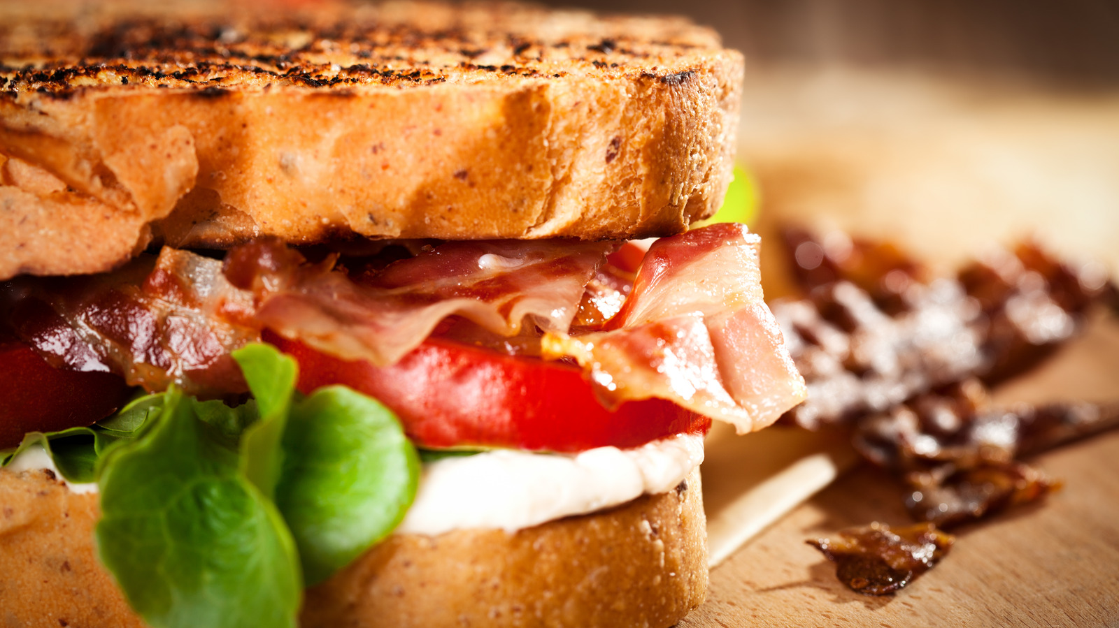 You Should Really Be Weaving Your BLT's Bacon