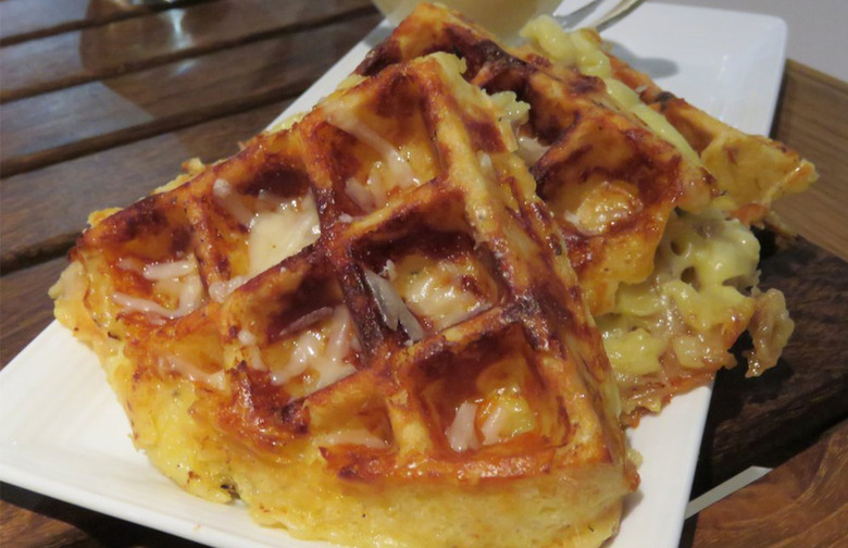 Andiron Steak & Sea, Las Vegas: Mac & Cheese Waffle