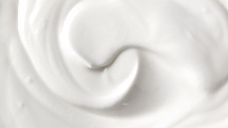 Swirl of sour cream 