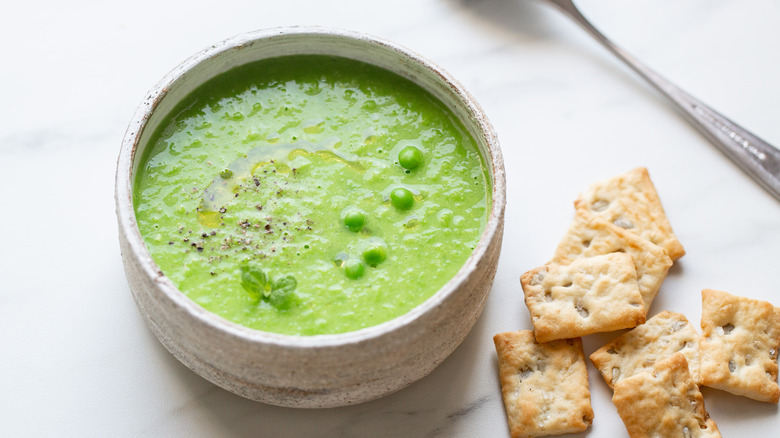 Minty pea soup and crackers