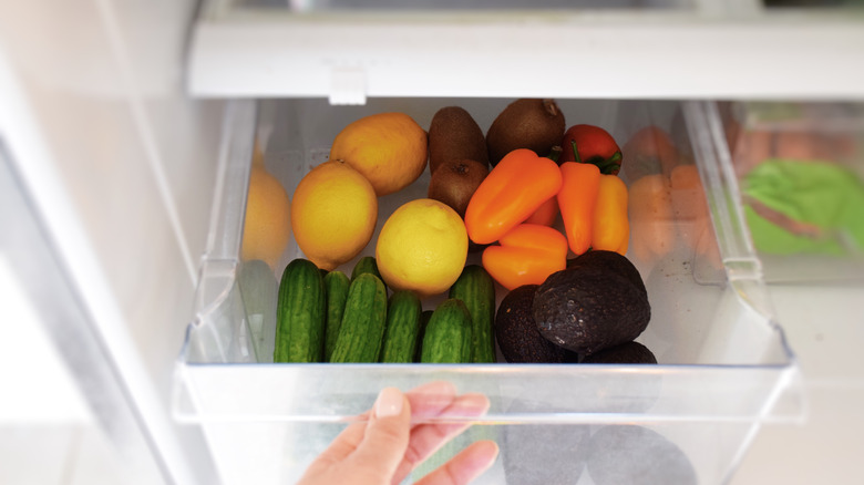 produce in a crisper drawer