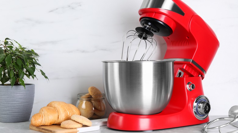 stand mixer on countertop