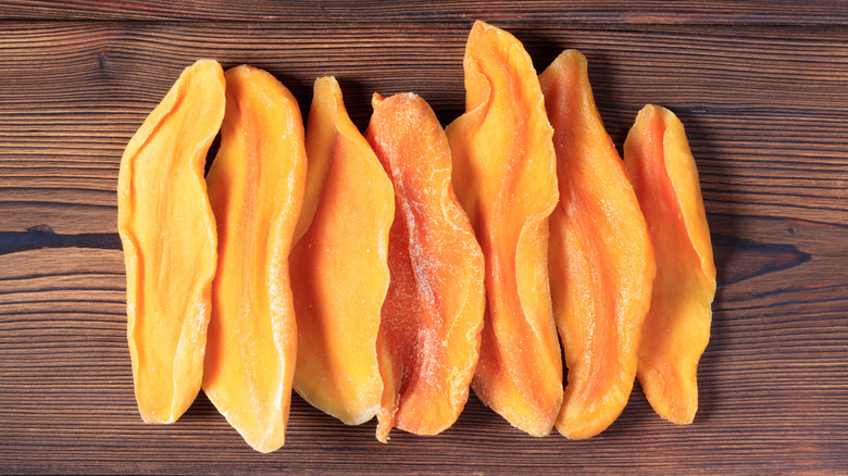 dried mangos