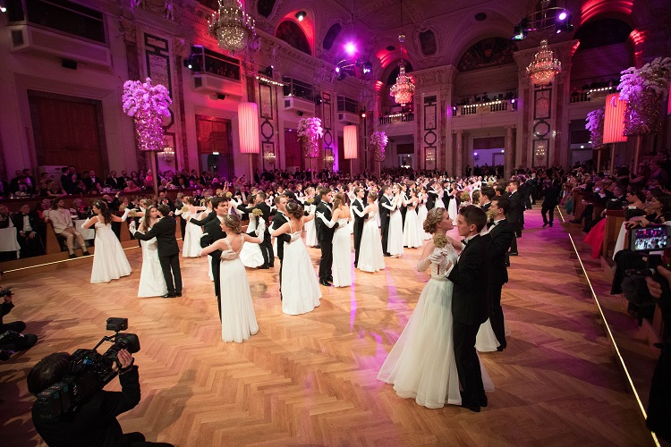 How to Have a Ball at Vienna’s Coffee-Themed Extravaganza