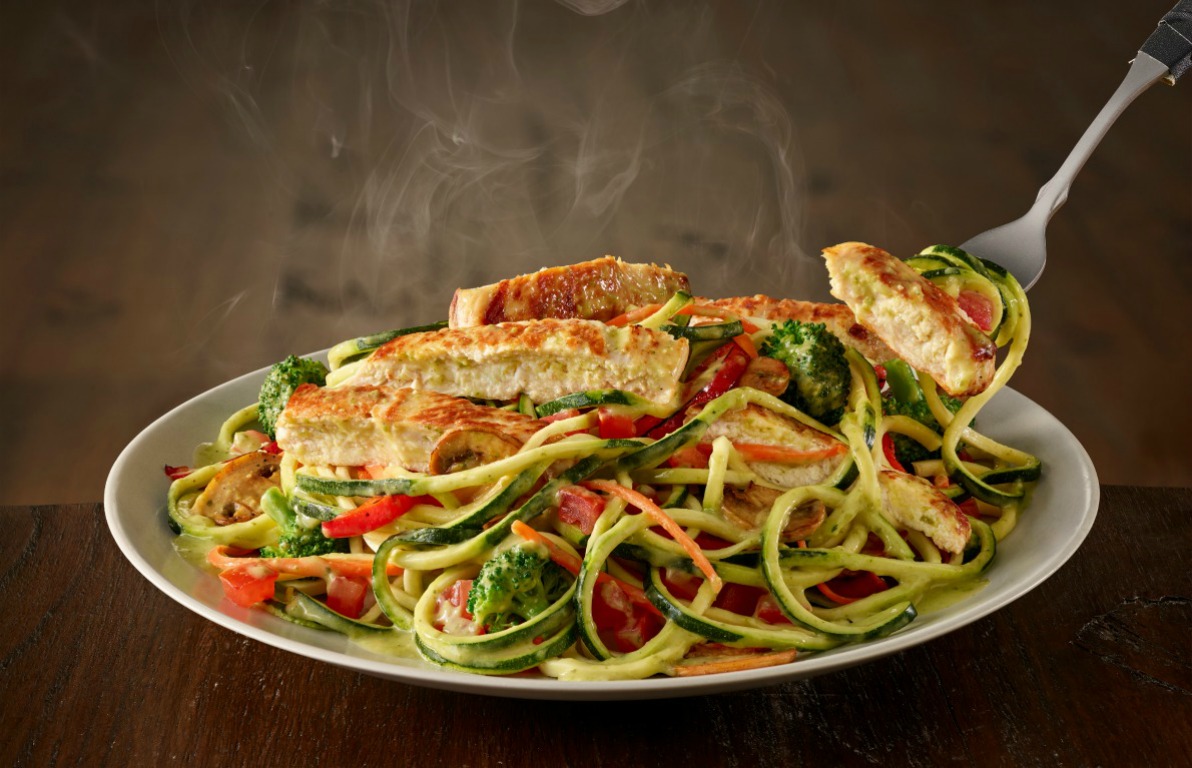 Olive Garden Is Serving Zoodles Primavera With Zucchini Noodles