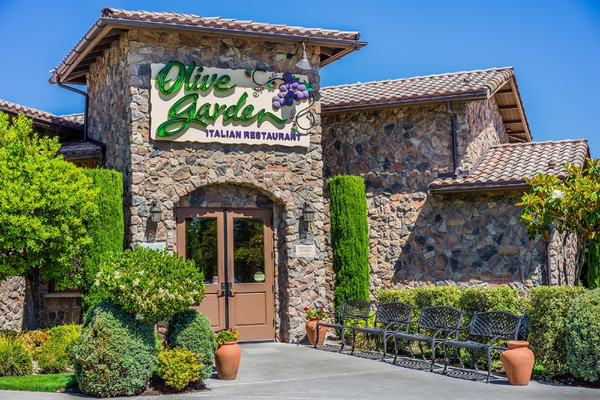 Olive Garden Offers Free Delivery On Orders Over 40
